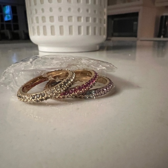 BAUBLE BAR - 3 Stackable Rings - Red, White & Blue - Picture 3 of 5